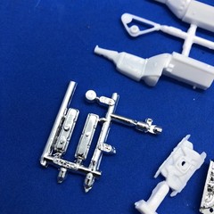 76. Dodge Dart Mopar 360 4 Barrel ENGINE UNBUILT MPC 1:25 Search LBR Model Parts