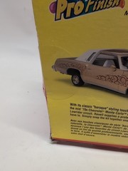 Revell 85-1350 – ’77 Monte Carlo Lowrider Mode Kit – Sealed (Box Damage)