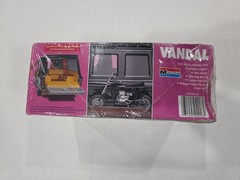 2012 Monogram Tom Daniel VANDAL 1/24 MODEL #85-4926-New Sealed w/ Box Damage