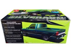 SKILL 2 MODEL KIT 1992 CHEVROLET SILVERADO C1500 PICKUP 1/25 BY AMT AMT1408 M