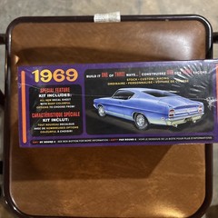 AMT 1969 Ford Torino Cobra Fastback 3-in-1 1/25 Model Kit – AMT1217M