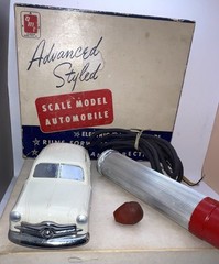 AMT 1949 Ford Sedan 1/25 Remote Control RC BO Promo & Box Sungate Ivory VF-XLNT