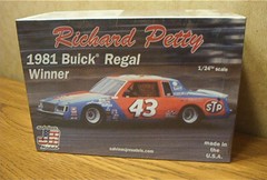 Salvinos Jr Richard Petty 1981 Buick Regal Winner Model Kit #RPB1981D 1/24 Scl