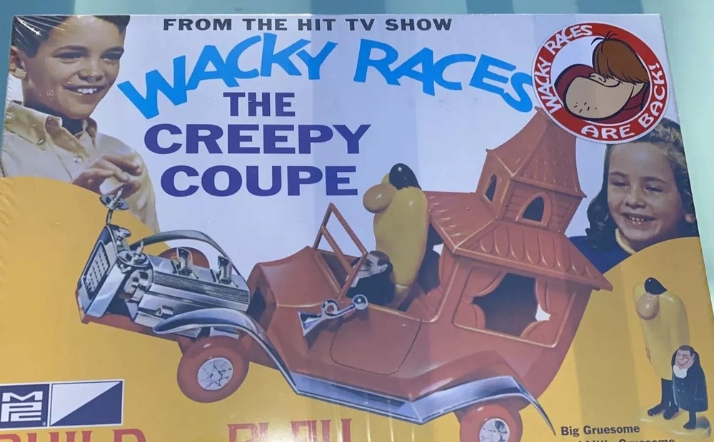 Wacky Races The Creepy Coupe Press-Lock Plastic Model Car Kit MPC New