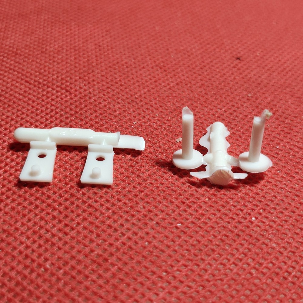 Wheel Pins & Blocks 1967 Pontiac GTO 1:25 Scale Model Car Part MPC