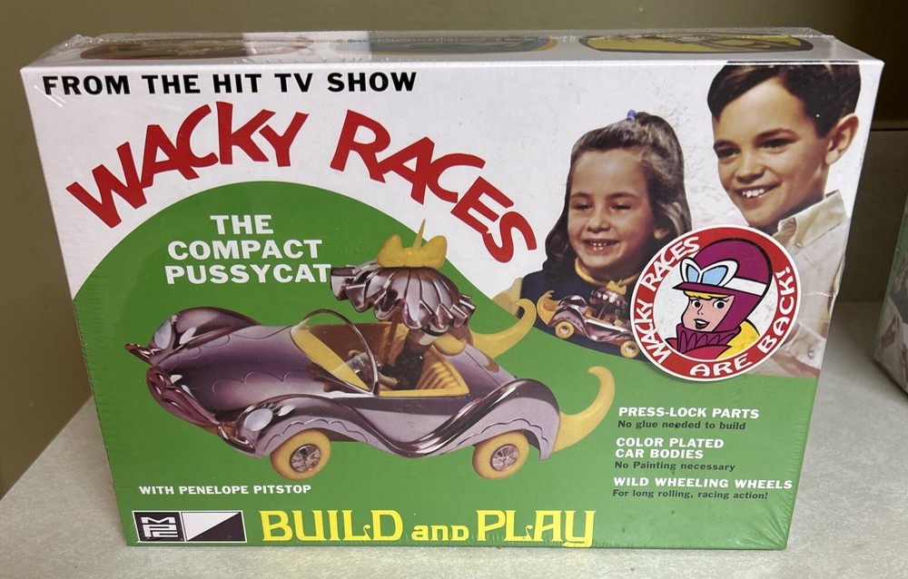 Wacky Races The Compact Pussycat Build and Play Press Lock Model Car Sealed New