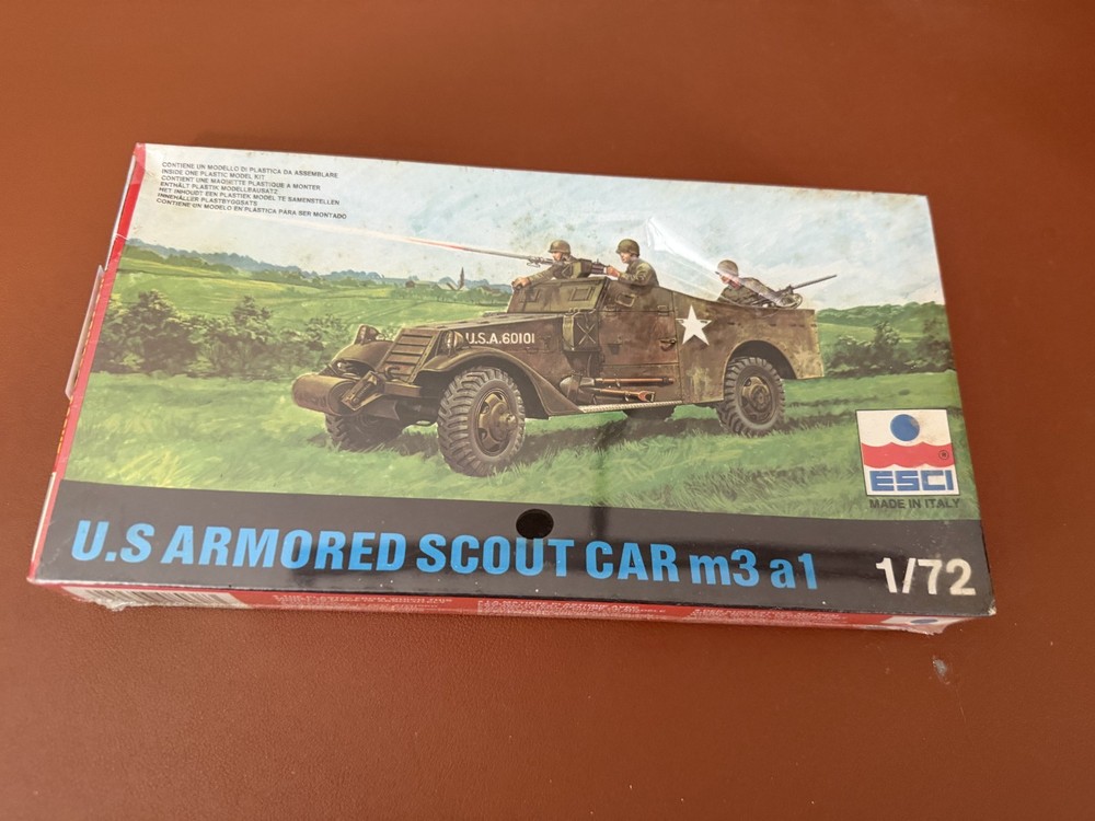 ESCI 1/72 U.S. Armored Scout Car M3A1 Model Kit – 7216