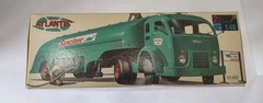 Atlantis White-Fruehauf Sinclair Gas Truck 1:48 Green Plastic Unassembled Kit