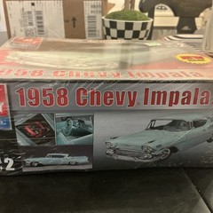 AMT ERTL 1:25 Car Kit 1958 Chevy Impala Classics Factory Sealed