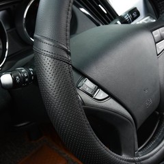 Car Pass Classical Leather Automotive Universal Steering Wheel Coversuniversal