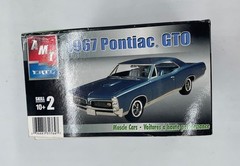 AMT 1967 PONTIAC GTO CAR MODEL KIT 1:21 31764 Projects Crafts Preowned Good