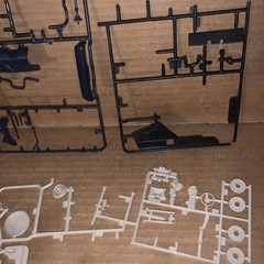 Vintage Lot Of Plastic Model Car Parts And Pieces (Lot515JY)