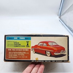 UH AMT 1949 Mercury Club Coupe 1:25 Scale APPEARS COMPLETE 3 way Model Kit READ