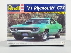 2003 SEALED Revell Kit: ’71 Plymouth GTX 1/24 #85-2166