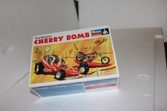 Monogram Tom Daniel’s CHERRY BOMB Scale 1:24 Model Kit OPEN BOX Sealed Parts
