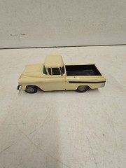 Vintage 1/25 Scale 1957 Chevrolet Cameo Pickup Truck Dealer Promo
