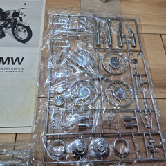 HASEGAWA 1/10 scale BMW R75/5 SIDECAR plastic model kit