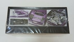 Revell 1/25 Custom Cadillac Lowrider 新品