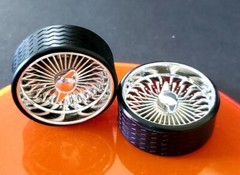 HOPPIN HYDROS 1/24-1/18 SUPER SPOKES SMOOTH 2 Prong Cap LOWRIDER Rim Tire Chrome