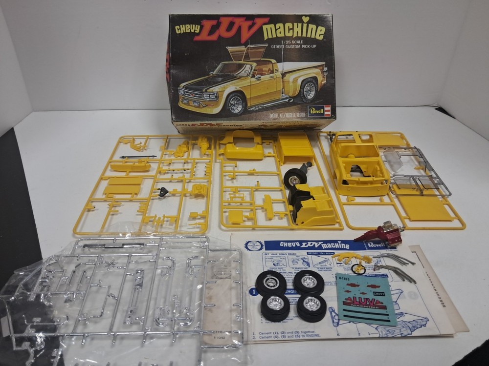 Revell 1/25 – CHEVY LUV MACHINE PICKUP – Model Kit – H-1300 – In Box – 1977