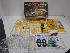 Revell 1/25 – CHEVY LUV MACHINE PICKUP – Model Kit – H-1300 – In Box – 1977