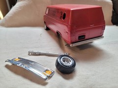 Neat Built Up Original Issue AMT 70’s Chevy van. 1/25