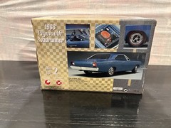 AMT Pro Shop 1968 Plymouth Road Runner Plastic Model Car Kit New In Box Vintage