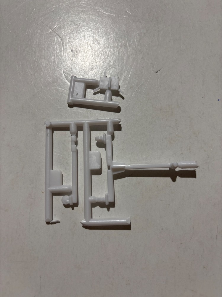 Model Car Parts – Revell 1968 Dodge Charger R/T Engine Stand 1/25 unpainted