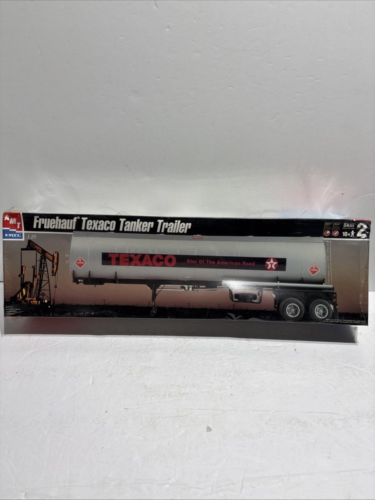 AMT Ertl 30063 1/25 Scale Fruehauf Texaco Tanker Trailer Plastic Model Kit