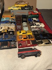 Lot Of 30 Vintage Junkyard Model Parts & Bodies Chevelle Vans Harley Trailer GTO