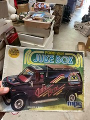 M10A Sealed MPC FORD VAN “JUKE BOX” Vintage 1980 Model Car Kit #1-0439