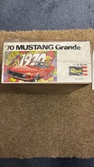 REVELL 1/25 ’70 MUSTANG GRANDE HARDTOP OR CONV. MODEL KIT UNBUILT N/M H-1212