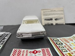 Hubley 163k 1962 Ford Country Sedan Station Wagon Vintage 1/25 McM KIT
