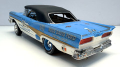 AMT 1:25 Scale 1958 Ford Fairlane 500 convertible John Klaver Pro-Built Model