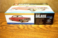 AMT 1964 FORD GALAXIE 500-XL 1/25 SCALE MODEL KIT “Craftsman Plus Series”