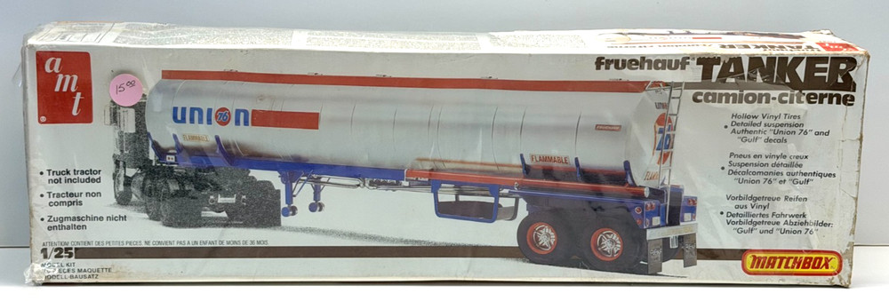 AMT 1:25 Scale Union Gas Fruehauf Tanker Semi Trailer Sealed Boxed Model Kit