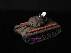 1/144 WWII US M24 Chaffee Light Tank – Rotating Turret & Crew Figures Included
