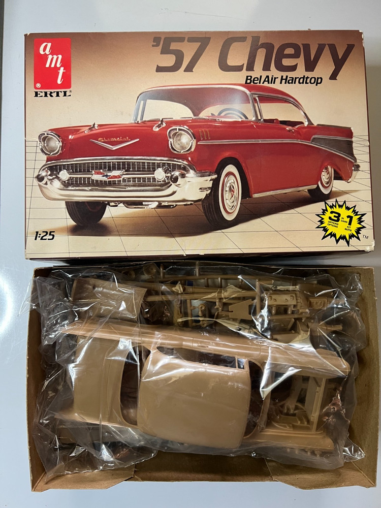 AMT/ERTL 1:25 ’57 Chevy Bel Air Hardtop Plastic Model Kit, Unassembled