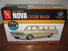 AMT 1963 CHEVY II NOVA STATION WAGON 1:25 Scale Model Kit AMT-1202