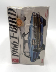 AMT 1966 T-Bird T269 1/25 Model Kit Ford Thunderbird New Sealed Vintage READ