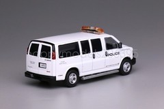 596 1:64 White GMC Express 3500 Police Van Model Diecast Display Car Collection