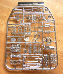 1957 CHEVY 283 V-8 ENGINE & TRANNY KIT 1:25 REVELL NO LONGER MADE F r e e SHIPP