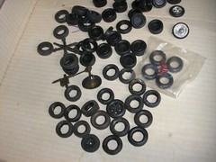 Vintage 1/25 or 1/24 ? Lot LL of Car & Truck parts for parts or restore Free SH