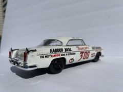 Moebius Models Chrysler 300 (1955 Stock Car Winner) 1:25 Scale (Built Model)