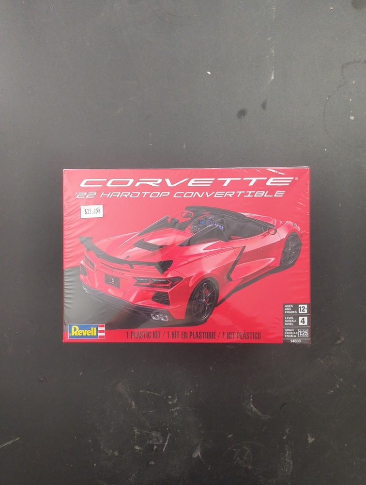 Revell 1/25 Scale 2022 Corvette C8 Hardtop Convertible Plastic Model Kit 14583