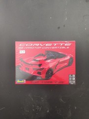 Revell 1/25 Scale 2022 Corvette C8 Hardtop Convertible Plastic Model Kit 14583