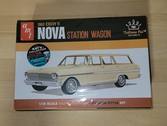 AMT Craftsman Plus 1963 Chevy II Nova Wagon 1:25 Plastic Model Kit AMT1202/12