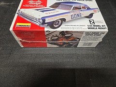 Lindberg 1964 Dodge 330 Super Stock 1/25 Model Kit Old Stock Factory Sealed 1996