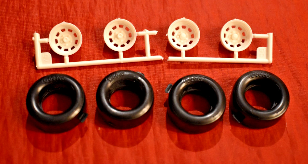 Monogram Nascar 1998 Ford F-150 Wheels and Tires 1/24