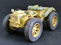 Plus Model 1/35 Pavesi P4/100 Modello 30A w/Tires Italian Artillery Tractor 475